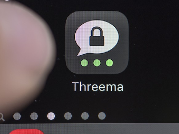 Seit vergangem Donnerstag haben sich die Downloads der in der Schweiz entwickelten Messenger-App Threema verf�nffacht. Grund sind die Diskussionen um die Nutzungsbedingungen des �berm�chtigen Konkurre ...