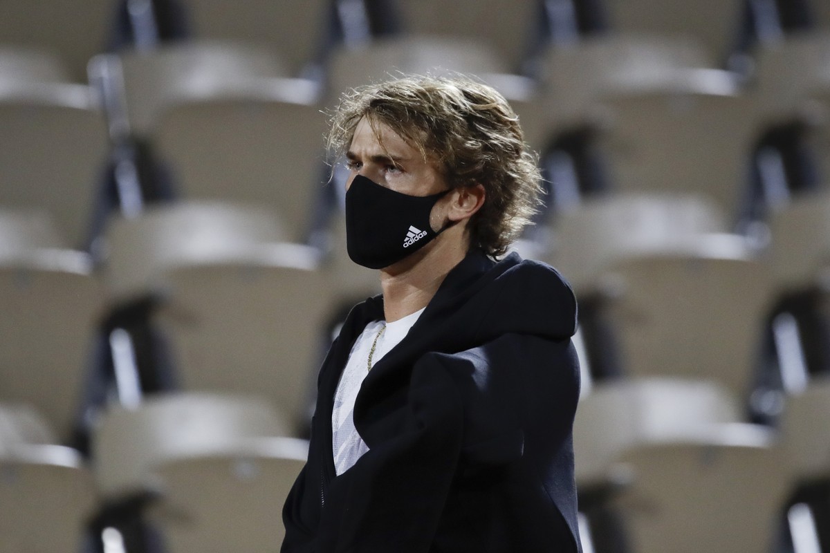 Germany's Alexander Zverev is interviewed after winning his third round match of the French Open tennis tournament against Italy's Marco Cecchinato in three sets, 6-1, 7-5, 6-3, at the Rolan ...
