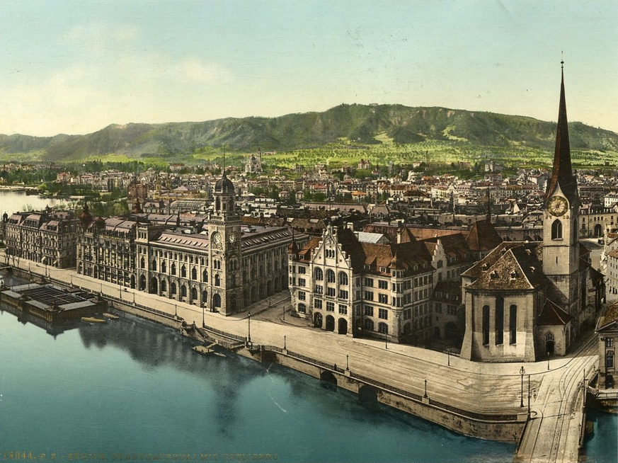 Zürich. Der Üetliberg im Hintergrund sieht noch ziemlich nackt aus.