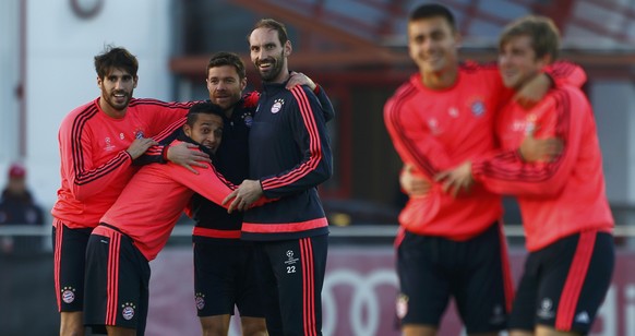 Die Bayern haben sich vor dem Spiel gegen Arsenal alle lieb.