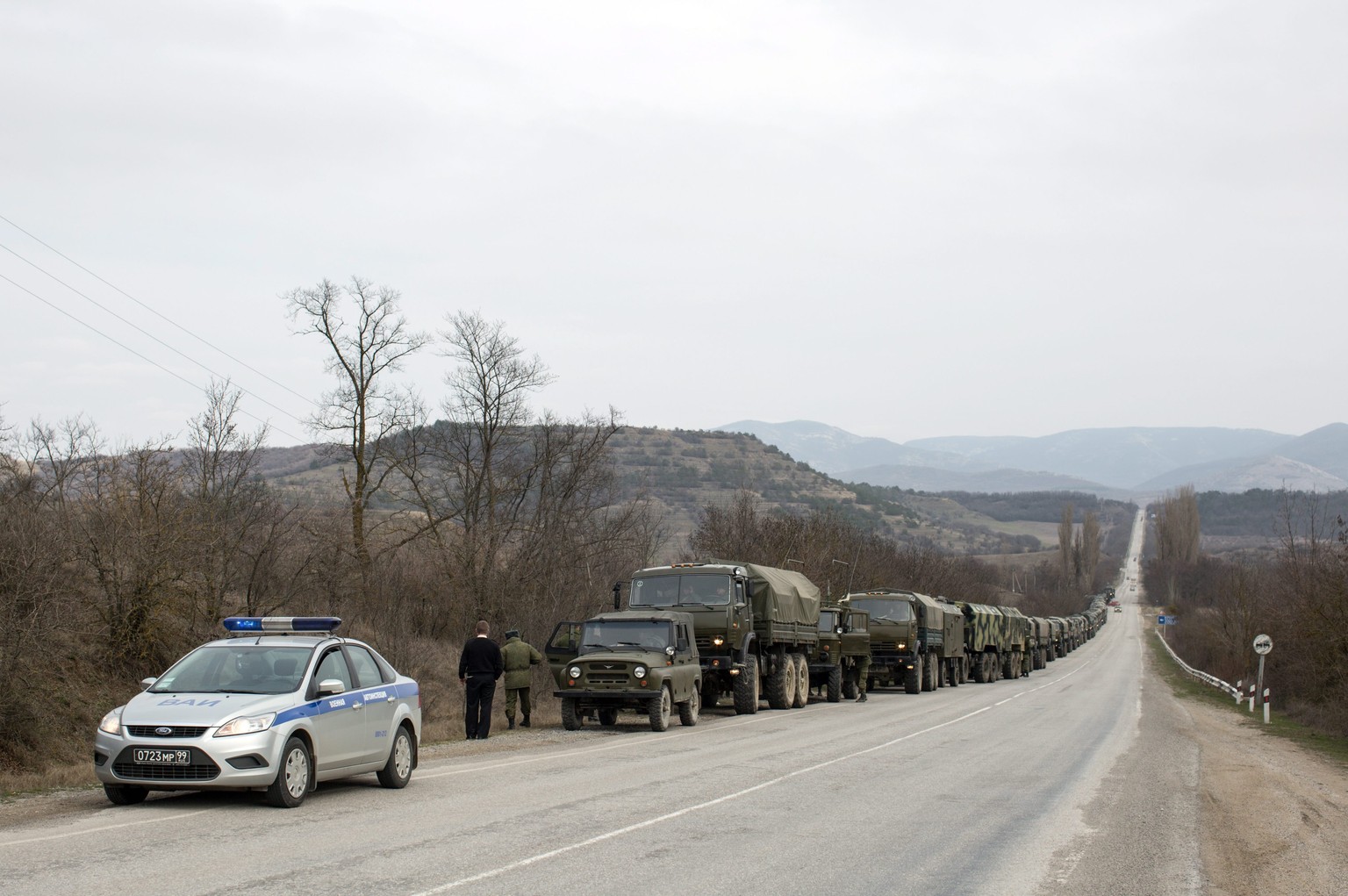 Russische Truppen in der Nähe der Regionalhauptstadt Simferopol.&nbsp;