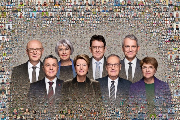 Das Bundesratsfoto. Vorne, von links nach rechts: Bundesrat Ignazio Cassis (FDP), Bundespräsidentin Karin Keller-Sutter (FDP), Vizepräsident Guy Parmelin (SVP), Bundesrätin Viola Amherd (Die Mitte). H ...