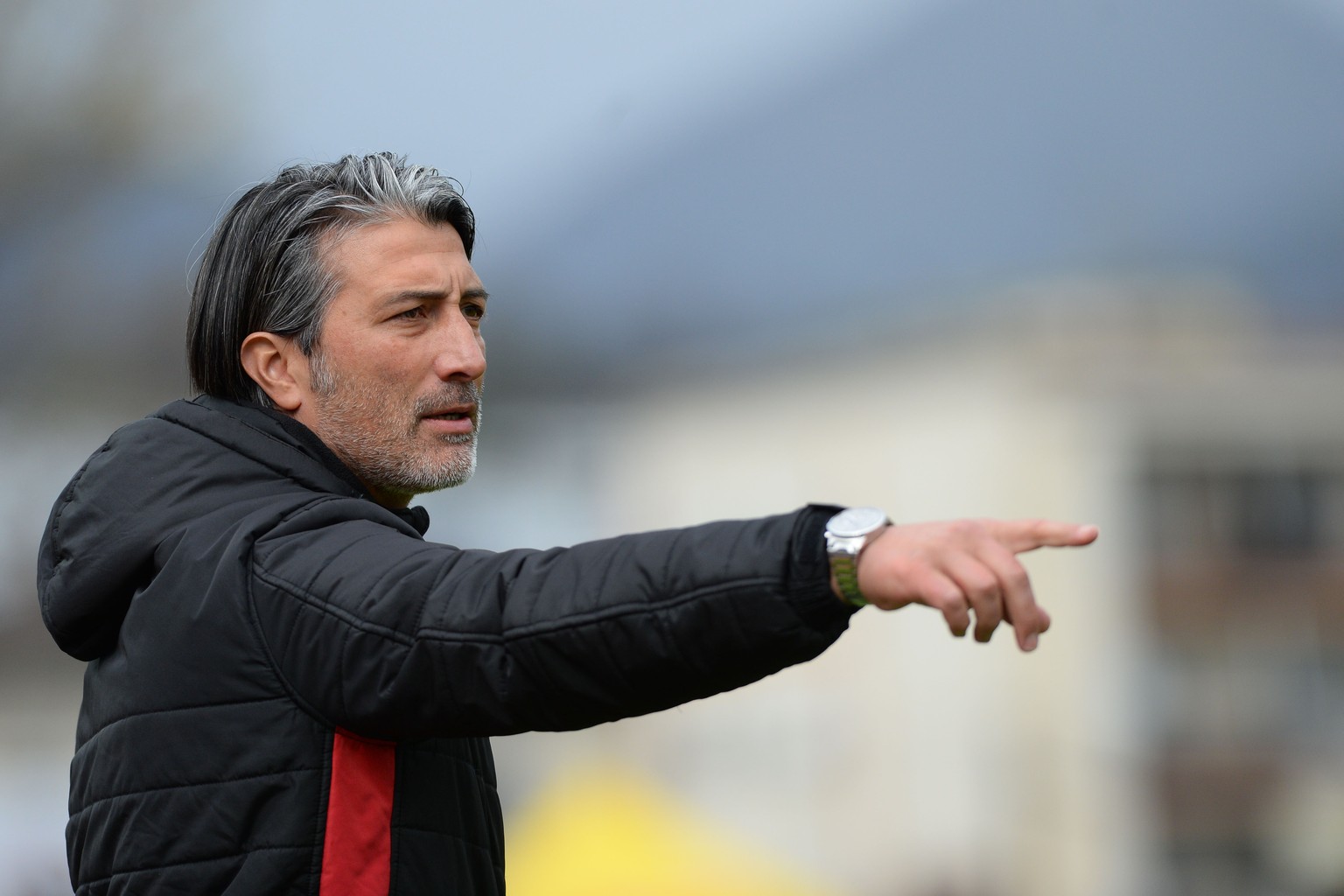 ARCHIVBILD ZUR MELDUNG VON NAU.CH, DASS MURAT YAKIN NEUER COACH DER NATIONALMANNSCHAFT WIRD --- Sion&#039;s Trainer Murat Yakin, during the Super League soccer match FC Lugano against FC Sion, at the  ...