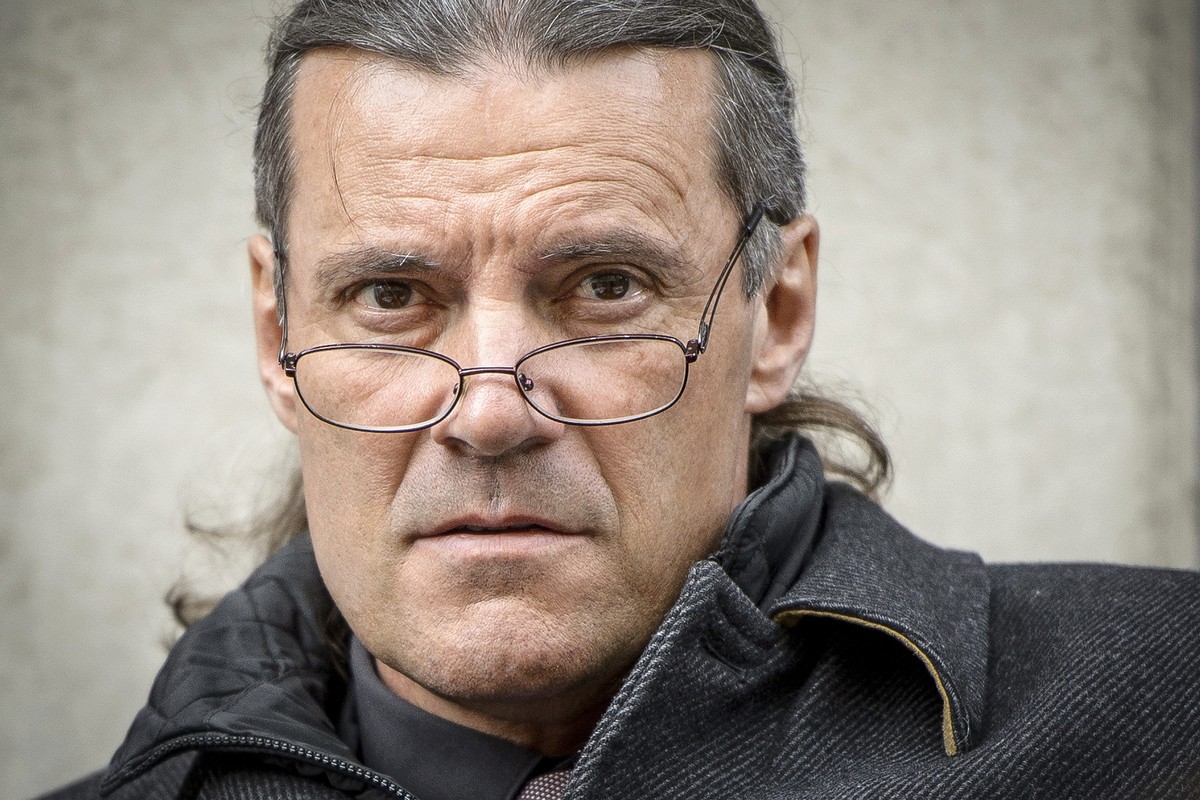 ACHRIV - ZUR ABWAHL VON OSKAR FREYSINGER STELLEN WIR IHNEN DIESES ARCHIVBILD ZUR VERFUEGUNG - Oskar Freysinger Conseiller d'Etat valaisan candidat de la formation "Ensemble a droite" lo ...