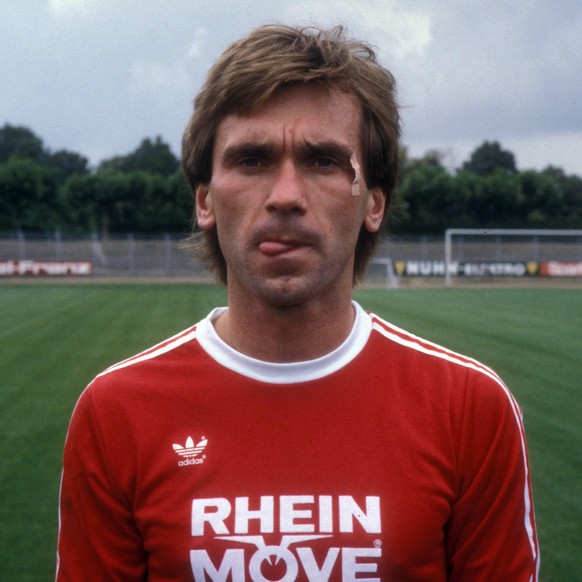 Bildnummer: 10513044 Datum: 01.07.1981 Copyright: imago/Ferdi Hartung
Heinz Lubanski (VfR Wormatia Worms); 902 Fussball Herren 2. BL GER Worms Vneg Präsentation Pressetermin Porträt xsp ysf 1981 1982  ...