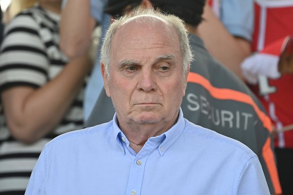 Uli HOENESS Höness,Ehrenpraesident Bayern Muenchen, Einzelbild,angeschnittenes Einzelmotiv,Portraet,Portrait,Porträt. Saison 2022/2023, 22.Spieltag, Spieltag22, FC Bayern Muenchen - Turbine Potsdam am ...