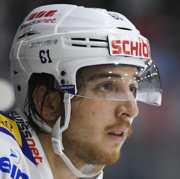 Kloten&#039;s Jeffrey Fueglister, im Spiel der Eishockey Swiss League zwischen dem EHC Winterthur und dem EHC Kloten, am Freitag, 21. September 2018, in der Zielbau Arena in Winterthur. (KEYSTONE/Gian ...