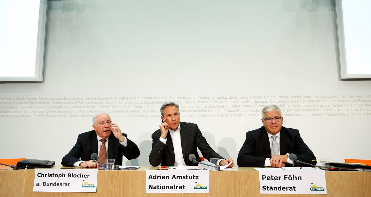 Swiss People's Party (SVP) members Christoph Blocher (L-R), faction chief Adrian Amstutz and Councilor of State Peter Foehn attend a news conference in Bern, Switzerland October 27, 2016. REUTERS ...
