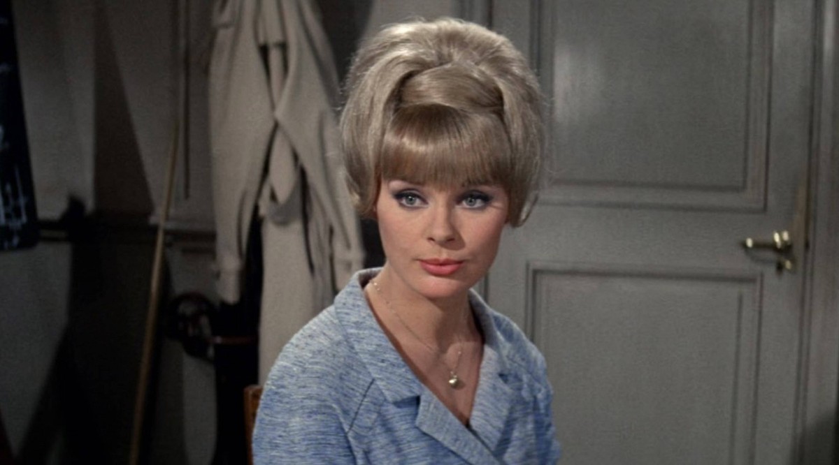 Elke Sommer Los Angeles.CA.USA. Elke Sommer in a scene in C United Artists film, A Shot in the Dark 1964. Director: Blake Edwards Writers: Blake Edwards and William Peter Blatty Source: Marcel Achard  ...