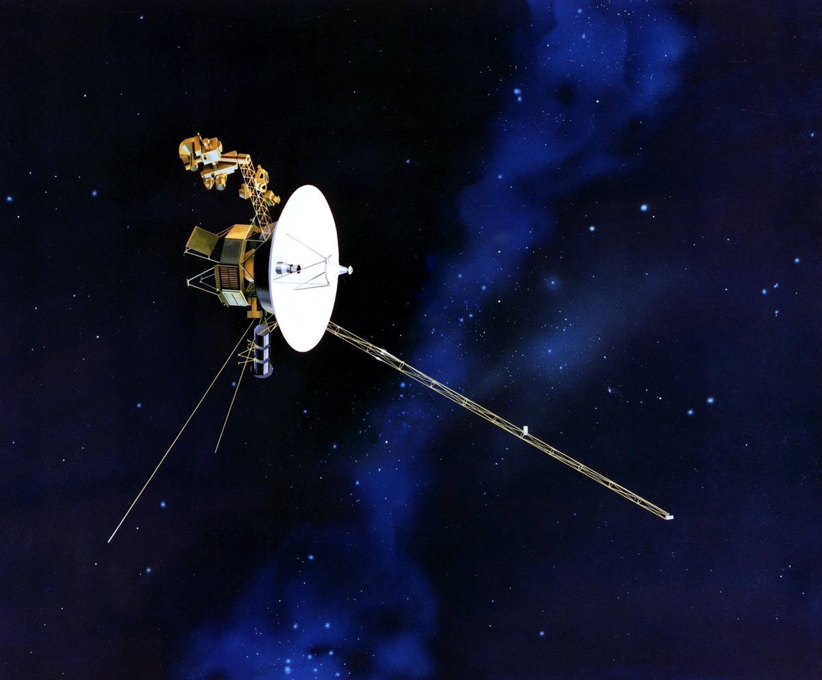 This image, released by NASA, details an artist s concept of the NASA Voyager 1 spacecraft with its antenna pointing towards Earth. The twin Voyager 1 and 2 spacecraft are exploring where nothing from ...
