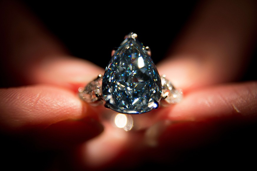 Blauer Diamant in Genf für 21,4 Millionen Franken versteigert - watson