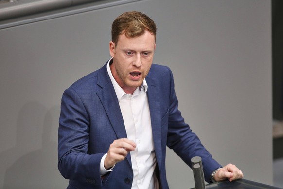 Berlin, Deutschland, 17.09.2025: Deutscher Bundestag: 24. Bundestagssitzung - Haushaltswoche: Jan Wenzel Schmidt, AfD *** Berlin, Germany, 17 09 2025 German Bundestag 24 Bundestag session Budget week  ...