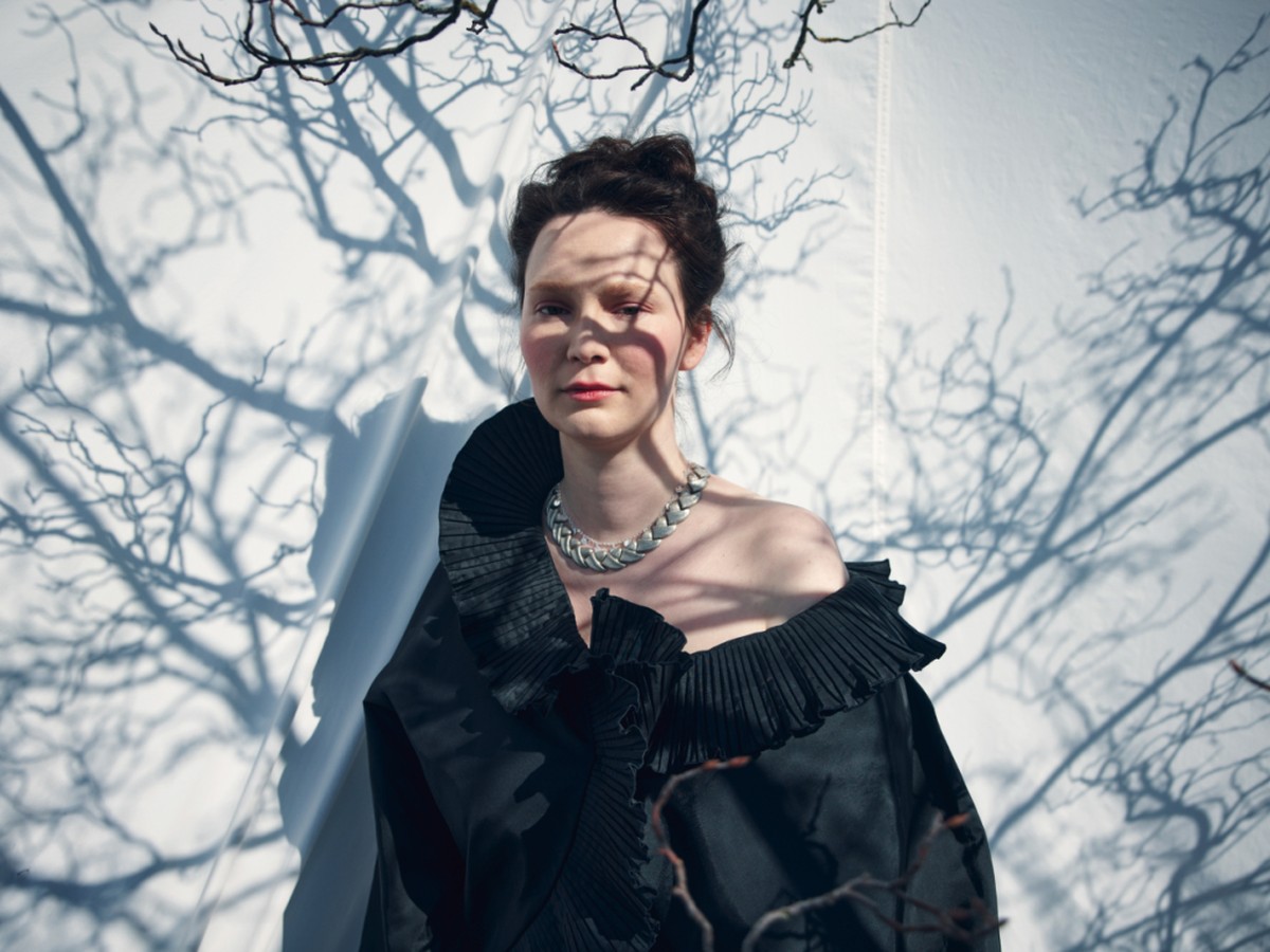 La chanteuse fribourgeoise Zoë Më va chanter pour la Suisse à l'Eurovision à Bâle en mai prochain.