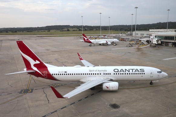 FILE - A Qantas jet arrives at Melbourne&#039;s Tullamarine Airport in Melbourne, Australia, Dec. 12, 2023. (AP Photo/Mark Baker, File)
Qantas Data Breach
