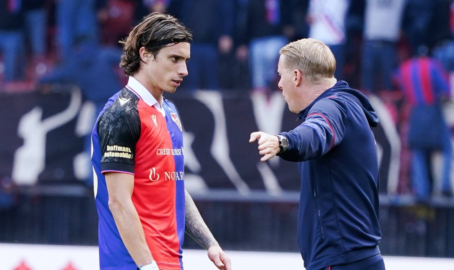 Foto Manuel Geisser 06.08.2023 Stadion Letzigrund Fussball Herren Super League Saison 2023/2024 Grasshopper Club Zuerich - FC Basel. 3:1 Bild : Riccardo Calafiori - Timo Schultz Trainer FC Basel Aktio ...