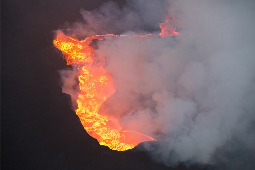 Blick von oben auf den Hauptkrater des Holuhraun am 13. Oktober 2014.&nbsp;