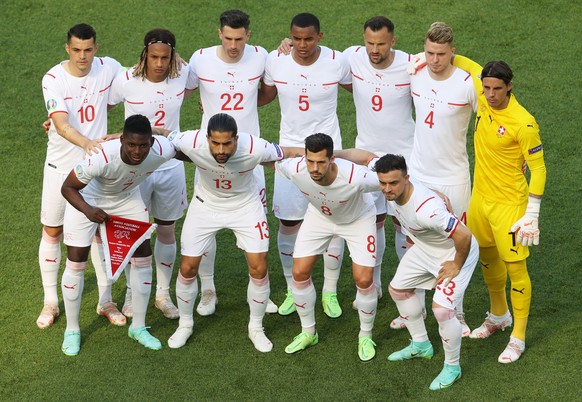 epa09264561 The starting eleven of Switzerland pose for photographs before the UEFA EURO 2020 group A preliminary round soccer match between Wales and Switzerland in Baku, Azerbaijan, 12 June 2021. EP ...