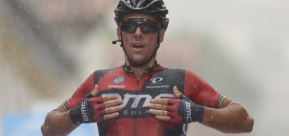 BMC Racing rider Philippe Gilbert of Belgium celebrates after winning the 190 Km (118 miles) twelfth stage of the 98th Giro d&#039;Italia (Tour of Italy) cycling race from Imola to Vicenza, Italy, May ...