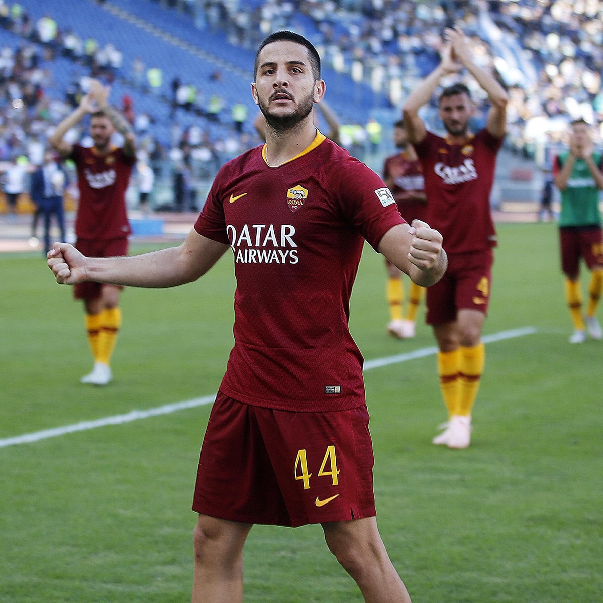 epa07056813 Roma's Kostas Manolas (L) and Lorenzo Pellegrini (R) celebrate after the Italian Serie A soccer match between AS Roma and SS Lazio at Olimpico stadium in Rome, Italy, 29 September 201 ...