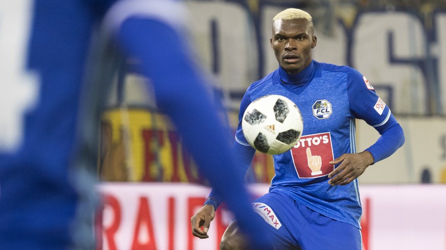 Blessing Eleke von Luzern beim Super League Meisterschaftsspiel zwischen dem FC Luzern und dem FC St.Gallen vom Sonntag, 16. Dezember 2018 in Luzern. (KEYSTONE/Urs Flueeler)