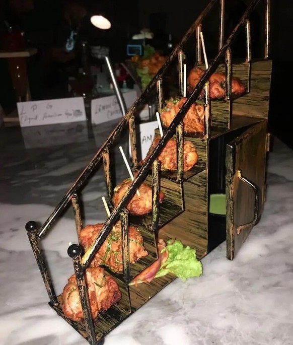 WE WANT PLATES 

https://www.reddit.com/r/WeWantPlates/comments/1lo2476/a_mini_staircase_of_chicken_bite_appetizers/