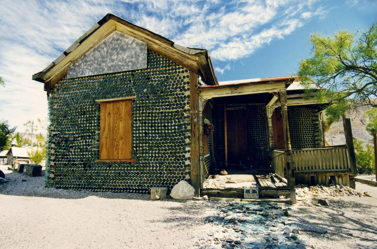 Rhyolite Mercantile in the abandoned ghost town of Rhyolite, Nevada
Photo Daniel Ter-Nedden https://www.ghosttowngallery.com/
