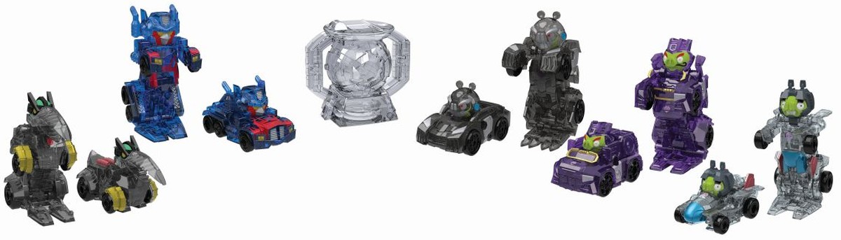 Spielzeughersteller Hasbro bietet die Telepod-Figuren zum Game an.