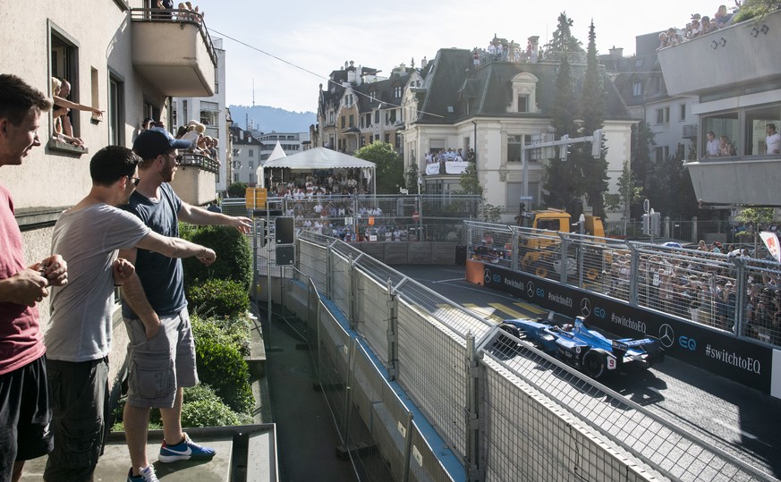 Swiss driver Sebastien Buemi of the Renault e.dams team competes during the Zurich E-Prix, the tenth stage of the ABB FIA Formula E championship, in Zurich, Switzerland, Sunday, June 10, 2018. (KEYSTO ...