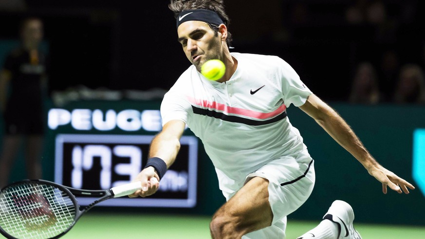 epa06525500 Roger Federer of Switzerland in action against Ruben Bemelmans of Belgium during their first round match of the ABN AMRO World Tennis Tournament in Rotterdam, Netherlands, 14 February 2018 ...