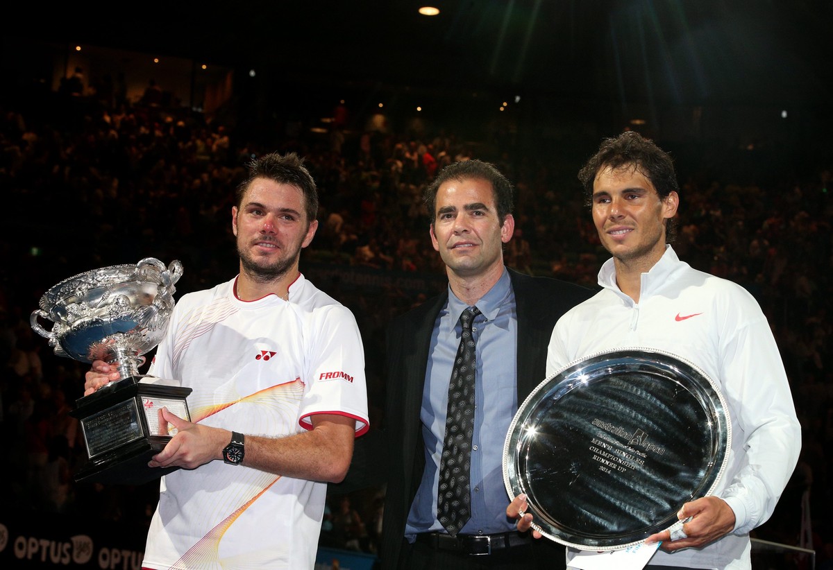 epa04042556 (L-R) Stanislas Wawrinka of Switzerland, Pete Sampras and Rafael Nadal of Spain pose for photos after Wawrinka won the men's final at the Australian Open tennis tournament in Melbourn ...