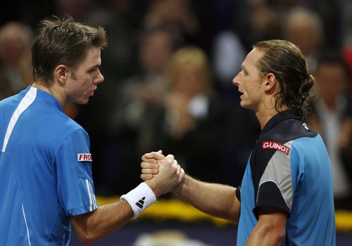 Stan Wawrinka l'emporte face à David Nalbandian.