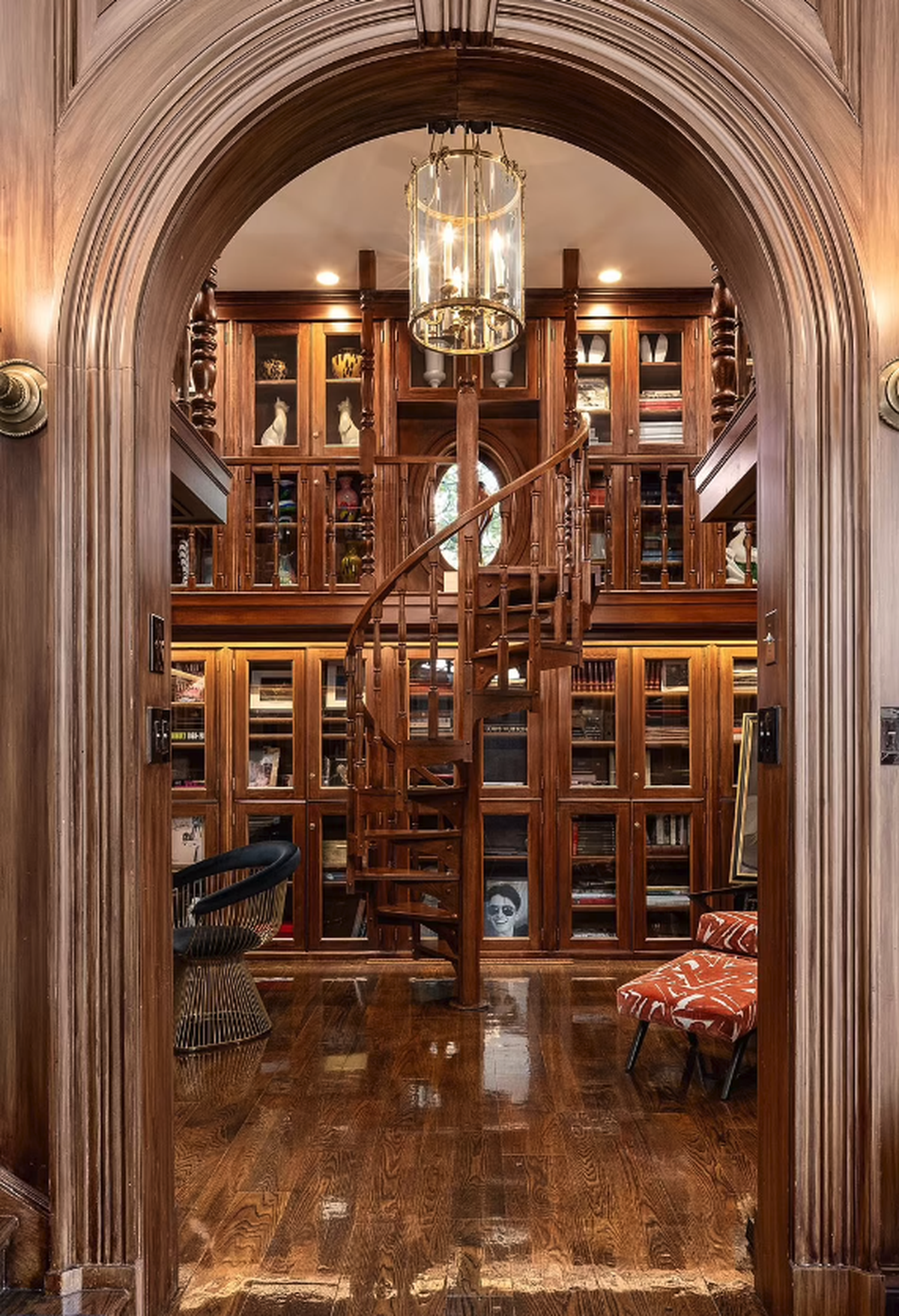 On dirait la bibliothèque de La Belle et la Bête, non?