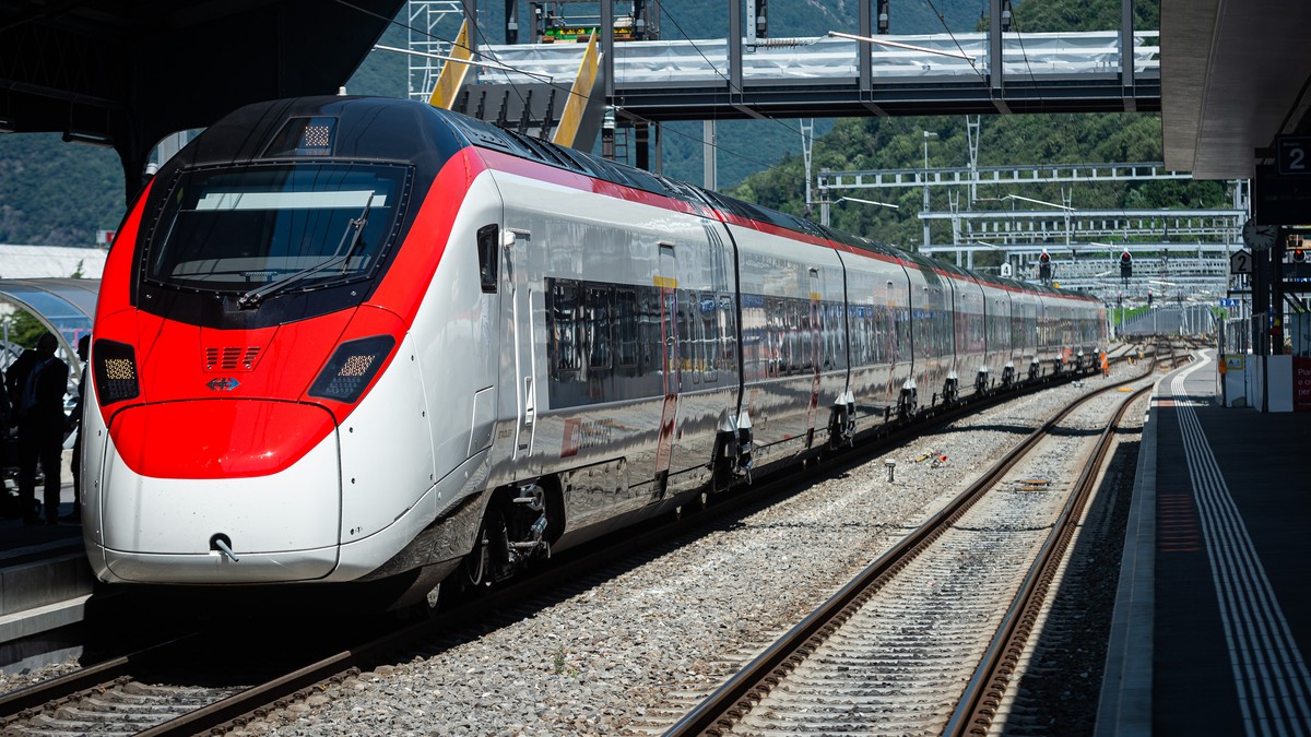 Taufe des Giruno-Zuges am Bahnhof Bellinzona, am Donnerstag, 8. August 2019, in Bellinzona. Der neue Zug Giruno soll ab Ende 2019 in der Schweiz und in Italien, zuerst zwischen Zuerich bzw. Basel und  ...