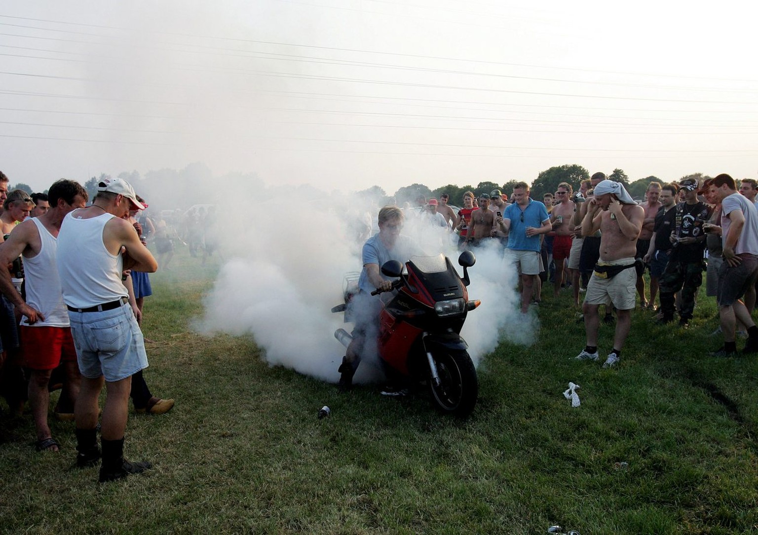 Fans auf einem der Zeltplätze rund um den GP von Assen.