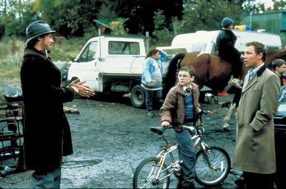 Bildnummer: 55132340 Datum: 19.01.2001 Copyright: imago/EntertainmentPictures
2001 - Snatch - Movie Set PICTURED: BRAD PITT as Mickey O Neil and STEPHEN GRAHAM as Tommy. RELEASE DATE: 19 January 2001 ...