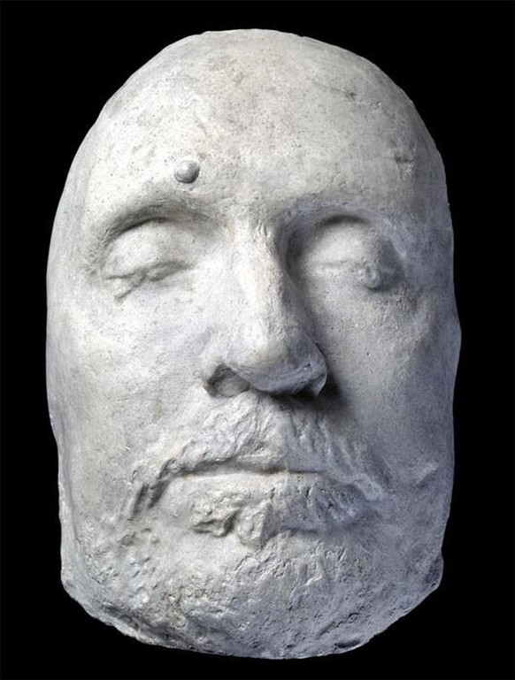 1875 untersuchte ein Oxford-Professor den Schädel der Wilkinson-Familie, verglich ihn mit der Totenmaske von Cromwell (im Bild) und kam zum Schluss, dass er echt sei.