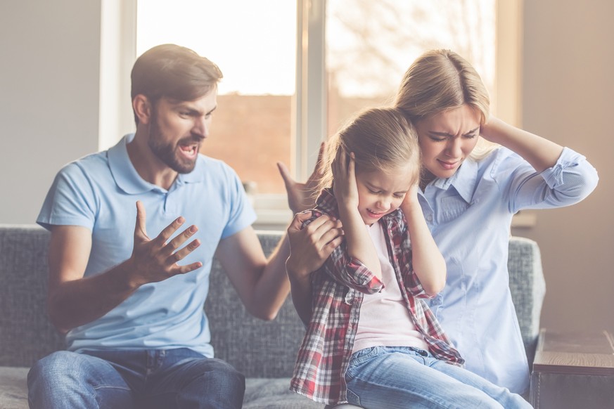 Konflikt, Mann, Frau, Kind, Familie (Symbolbild)