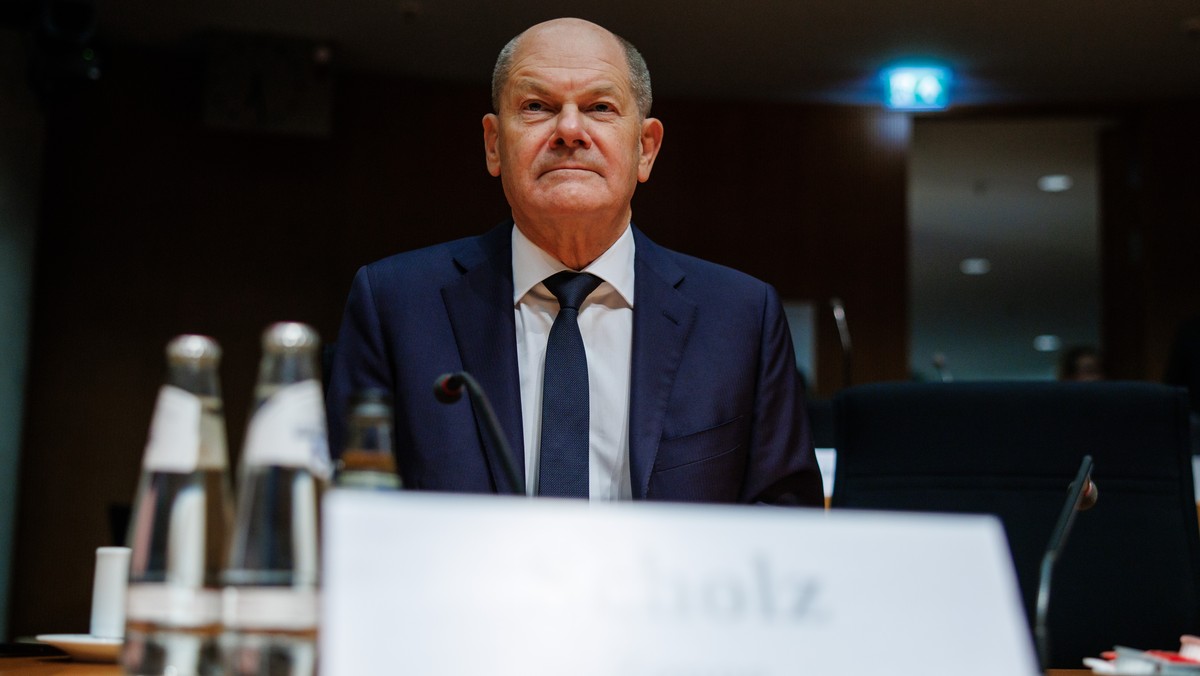 epa11721215 German Chancellor Olaf Scholz attends a hearing as a witness in front of Afghanistan Inquiry Committee, in Berlin, Germany, 14 November 2024. For the session of the Afghanistan Inquiry Com ...