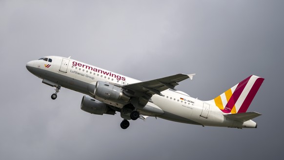 epa08093727 (FILE) - A Germanwings Airbus of German Lufthansa Group takes off at International Airport in Stuttgart, Germany, 25 September 2019 (reissued 29 December 2019). Flight attendant union UFO  ...
