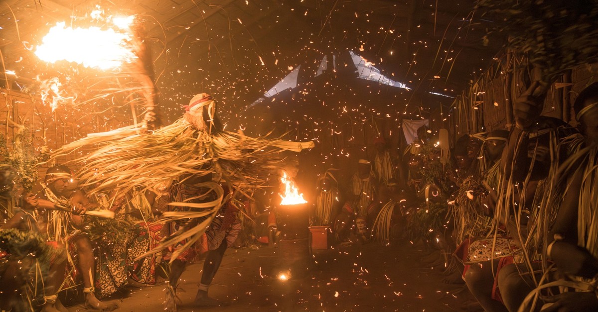 Iboga-Die-afrikanische-Droge-die-Sinnsuchenden-und-Drogens-chtigen-helfen-soll