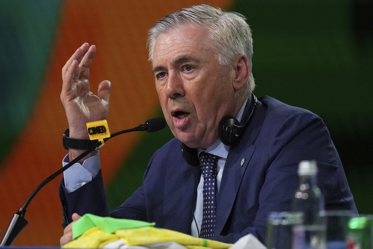 Brazil's new national soccer team head coach Carlo Ancelotti announces the players who will compete in the World Cup qualifiers against Ecuador and Paraguay, in Rio de Janeiro, Monday, May 26, 20 ...