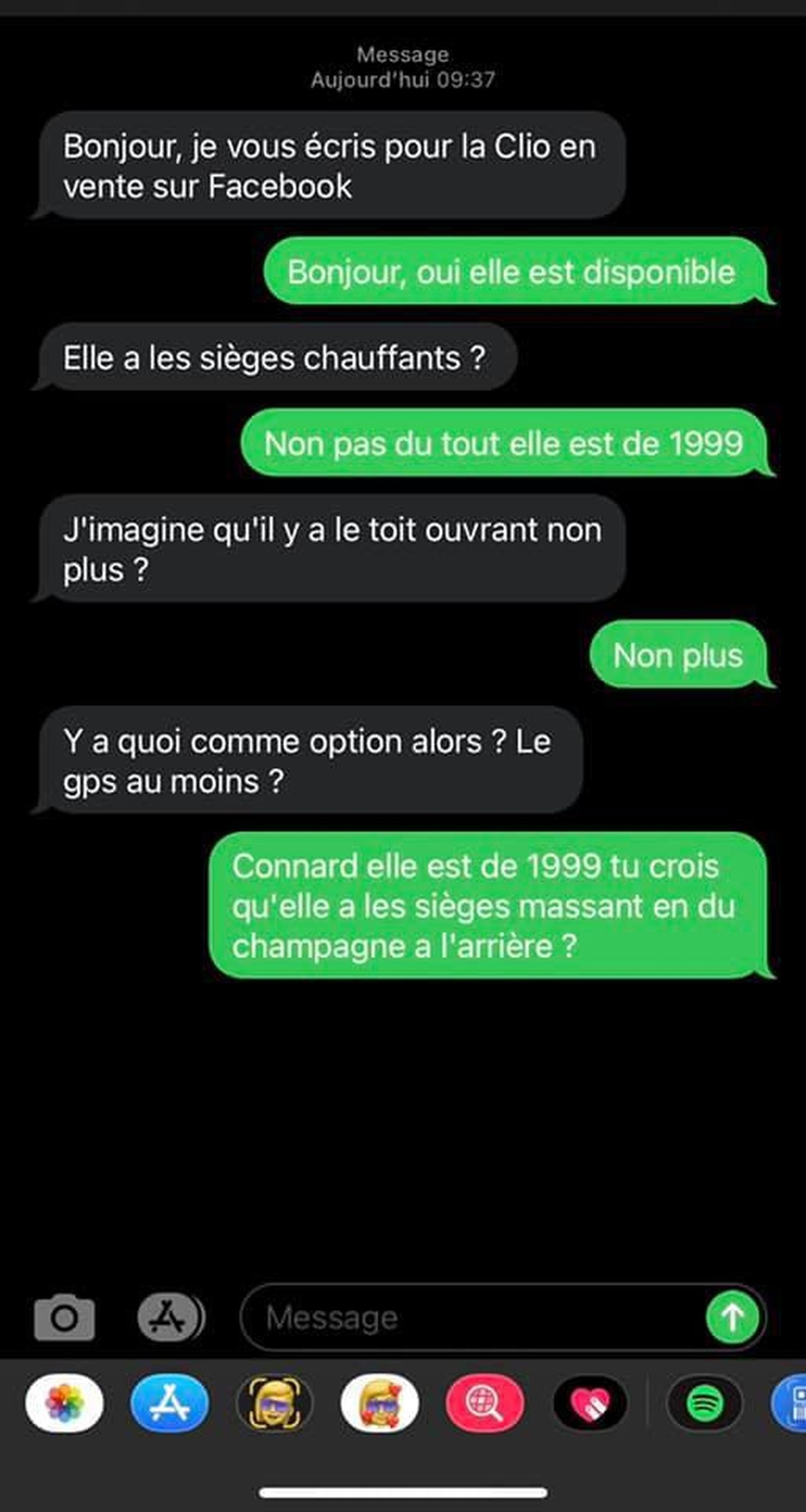 Elle a une caméra de recul?