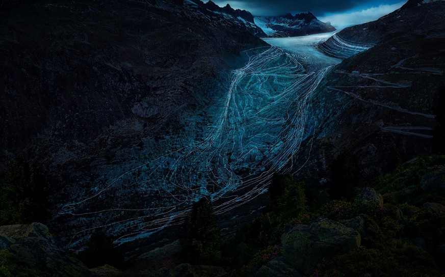 Die Linien visualisieren den Schwund des Rhonegletschers (Wallis) über die letzten 140 Jahre.