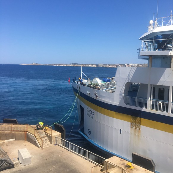 Kurze Fährenfahrt nach Gozo.