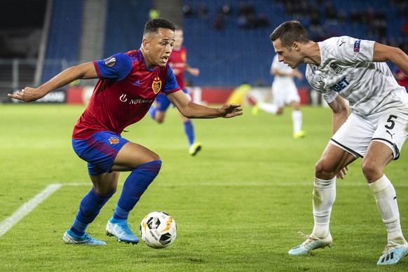 Basel&#039;s Noah Okafor, left, fights for the ball against Krasnodar&#039;s Uros Spajic, right, during the UEFA Europa League group C matchday 1 soccer match between Switzerland&#039;s FC Basel 1893  ...