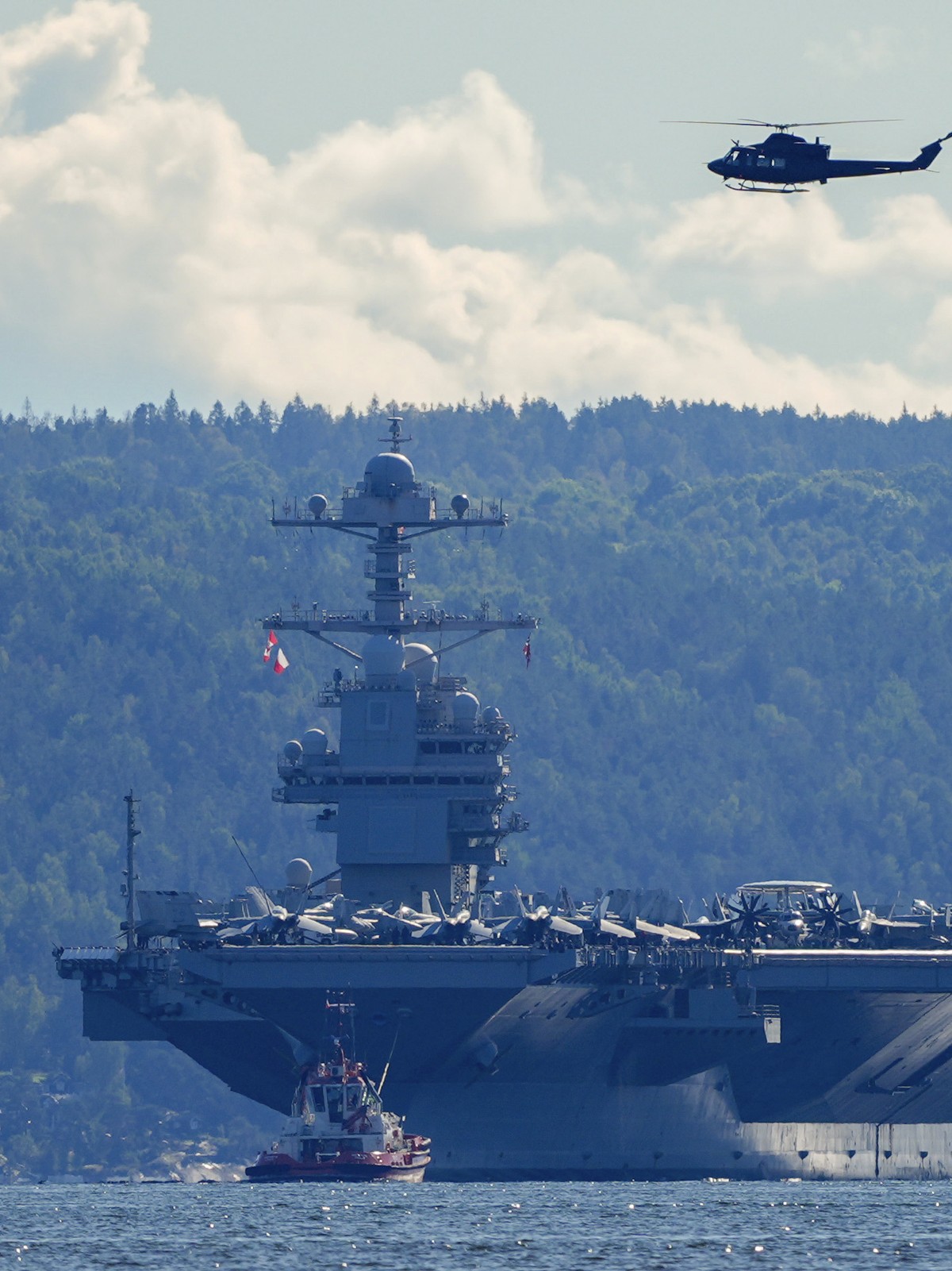 The US aircraft carrier USS Gerald R. Ford on its way out of the Oslofjord at Nesodden and Bygdøy, Oslo, Norway, Wednesday, Sept. 17, 2025. (Lise Åserud/NTB Scanpix via AP)
Norway US