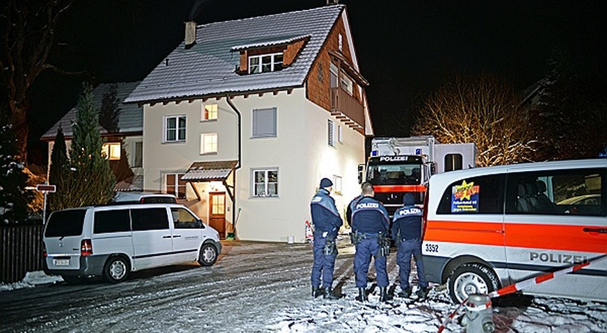 Ein zweijähriges Mädchen und ein fünfjähriger Junge sind in Flaach ZH in einer Wohnung getötet worden.