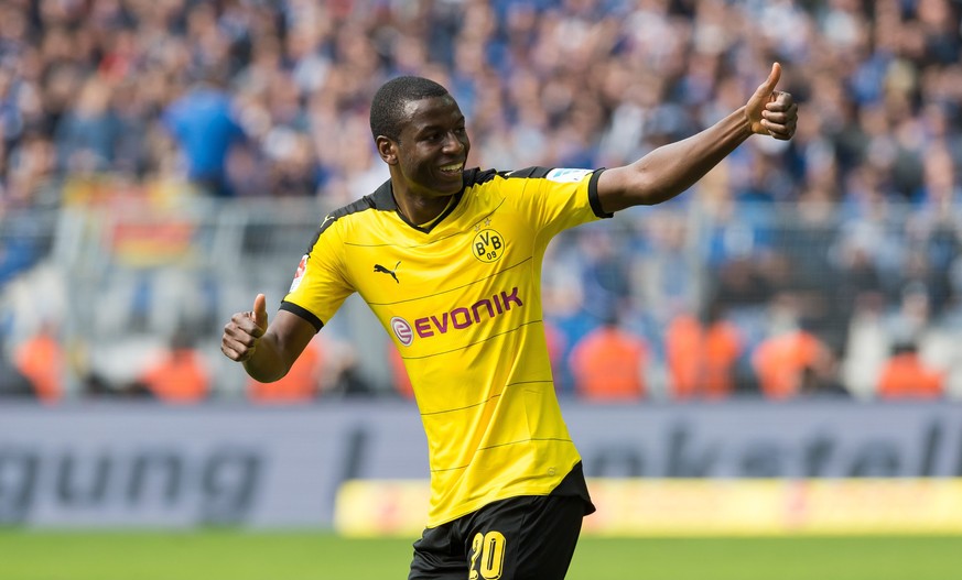 Adrian Ramos erzielt ein Traumtor für den BVB.