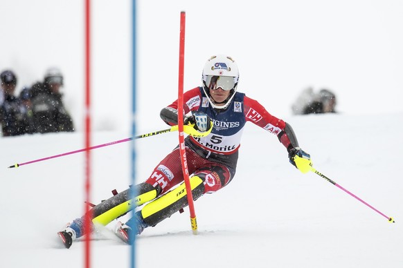 epa05782555 Marie-Michele Gagnon of Canada in action during the Slalom run of the women's Alpine combined competition at the 2017 FIS Alpine Skiing World Championships in St. Moritz, Switzerland, 10 F ...