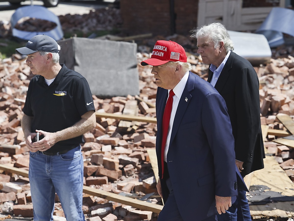 Donald Trump sur un des lieux du d